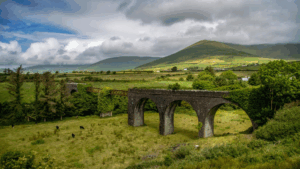This photo shows an old bridge.