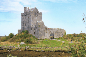 This photo shows a castle.